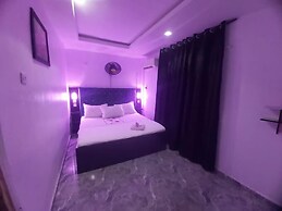 De - Calmcity Guest House