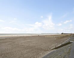 Flat in Blankenberge Near Belgium Pier