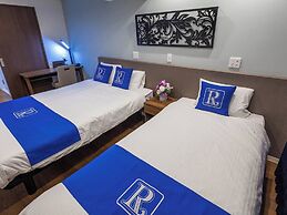 Living Inn Asahibashiekimae Premier
