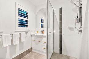 Cove Retreat - Kid Pet and Pool Paradise