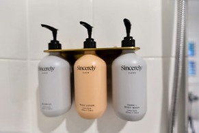 Cove Retreat - Kid Pet and Pool Paradise