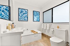 Cove Retreat - Kid Pet and Pool Paradise