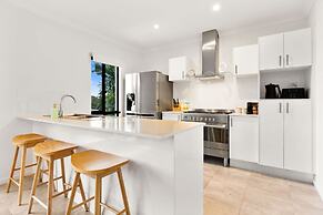 Cove Retreat - Kid Pet and Pool Paradise