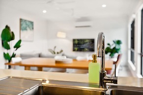 Cove Retreat - Kid Pet and Pool Paradise