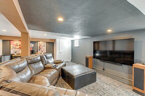 Game Room, Media Room & Pool: Luxe Villa in Craig!