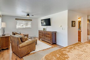 Game Room, Media Room & Pool: Luxe Villa in Craig!
