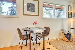 Walk to Willamette River: Studio in West Linn