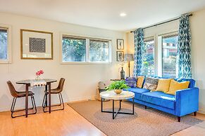 Walk to Willamette River: Studio in West Linn