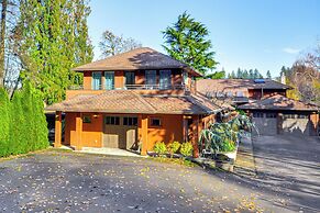 Walk to Willamette River: Studio in West Linn