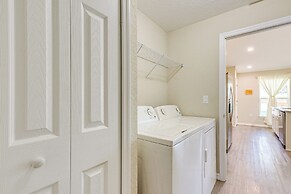 2 Mi to Rainbow Springs: Home w/ Hot Tub!