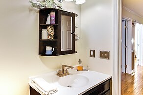 Walk to Waterfront: Cozy Fall River Condo
