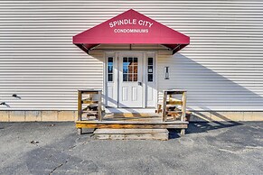 Walk to Waterfront: Cozy Fall River Condo