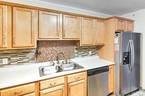 Walk to Waterfront: Cozy Fall River Condo
