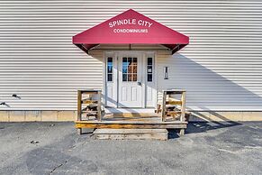 Walk to Waterfront: Cozy Fall River Condo