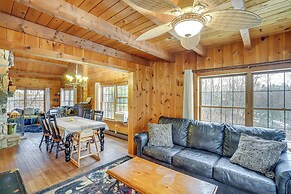 Deck, Lake Access: Family-friendly Cabin in Athens