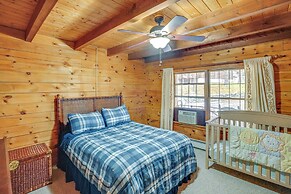 Deck, Lake Access: Family-friendly Cabin in Athens