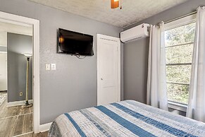 Near Sabine Lake: Pet-friendly Apt in Port Arthur