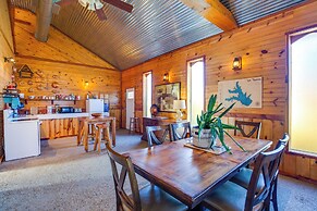 Boat Ramp & Fire Pit: Lake Tawakoni Group Retreat!