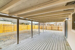 1 Mi to Pioneer Crossing Casino: Fernley Retreat!