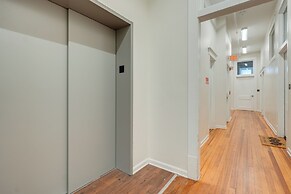 Unique & Stylish Studio Loft in Huntington!