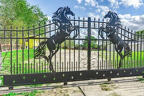 Family Home on 30 Acres in Manvel!