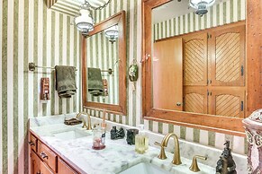 Family Home on 30 Acres in Manvel!