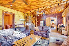 Waterfront Lodge on Lake Tawakoni: Group Getaway!