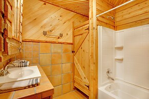 Waterfront Lodge on Lake Tawakoni: Group Getaway!