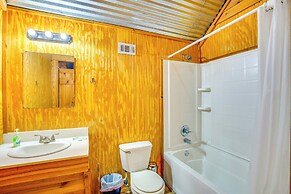 Waterfront Lodge on Lake Tawakoni: Group Getaway!