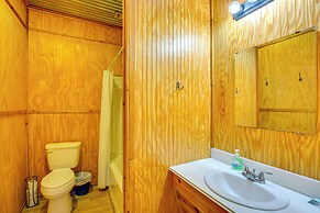 Waterfront Lodge on Lake Tawakoni: Group Getaway!