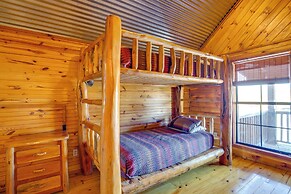 Waterfront Lodge on Lake Tawakoni: Group Getaway!