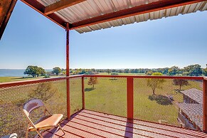 Waterfront Lodge on Lake Tawakoni: Group Getaway!
