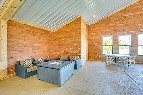 Waterfront Lodge on Lake Tawakoni: Group Getaway!