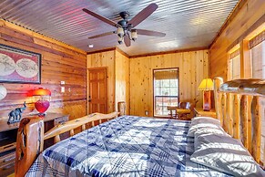 Waterfront Lodge on Lake Tawakoni: Group Getaway!