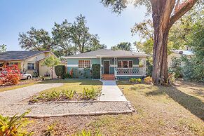 3 Mi to Dtwn: Tampa Cottage w/ Fire Pit!