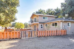 Near Hiking & Golf: Cozy Cottage in Morgan Hill!