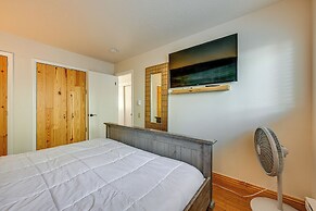 Walk to Giant Steps Ski Lodge & Lift: Mtn Retreat!