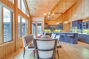 Private Lake & Trail Access: Home in Jacobson!