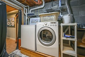 Large Family Home: 5 Mi to Dtwn Hagerstown!