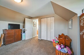 Large Family Home: 5 Mi to Dtwn Hagerstown!