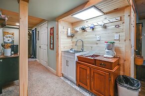 Large Family Home: 5 Mi to Dtwn Hagerstown!