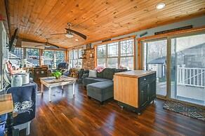 Large Family Home: 5 Mi to Dtwn Hagerstown!