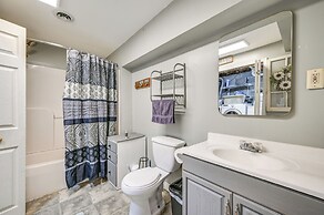 Large Family Home: 5 Mi to Dtwn Hagerstown!