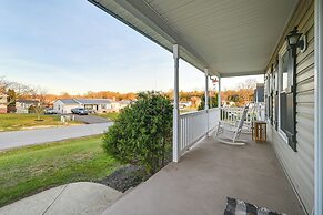 Large Family Home: 5 Mi to Dtwn Hagerstown!