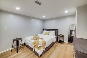 4 Mi to Lake Michigan: East Chicago Home w/ Grill