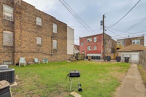 4 Mi to Lake Michigan: East Chicago Home w/ Grill