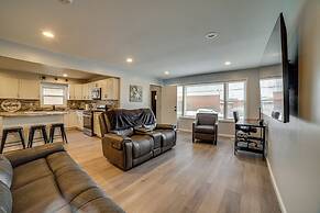 4 Mi to Lake Michigan: East Chicago Home w/ Grill