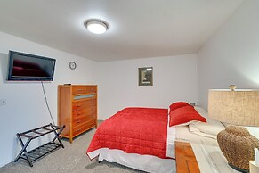 6 Mi to Dtwn Lewiston: Quiet Home w/ Views