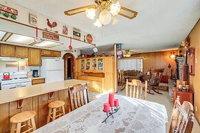 Deck & Forest Views: Black Bear Cabin' in Payson