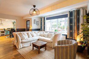 Host Stay The Coachman s House